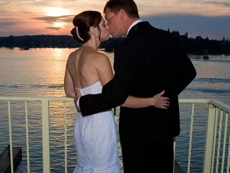 Enjoy the rich, natural beauty and the breathtaking elegance of our waterfront location where you'll be inspired to renew your vows again and again. 